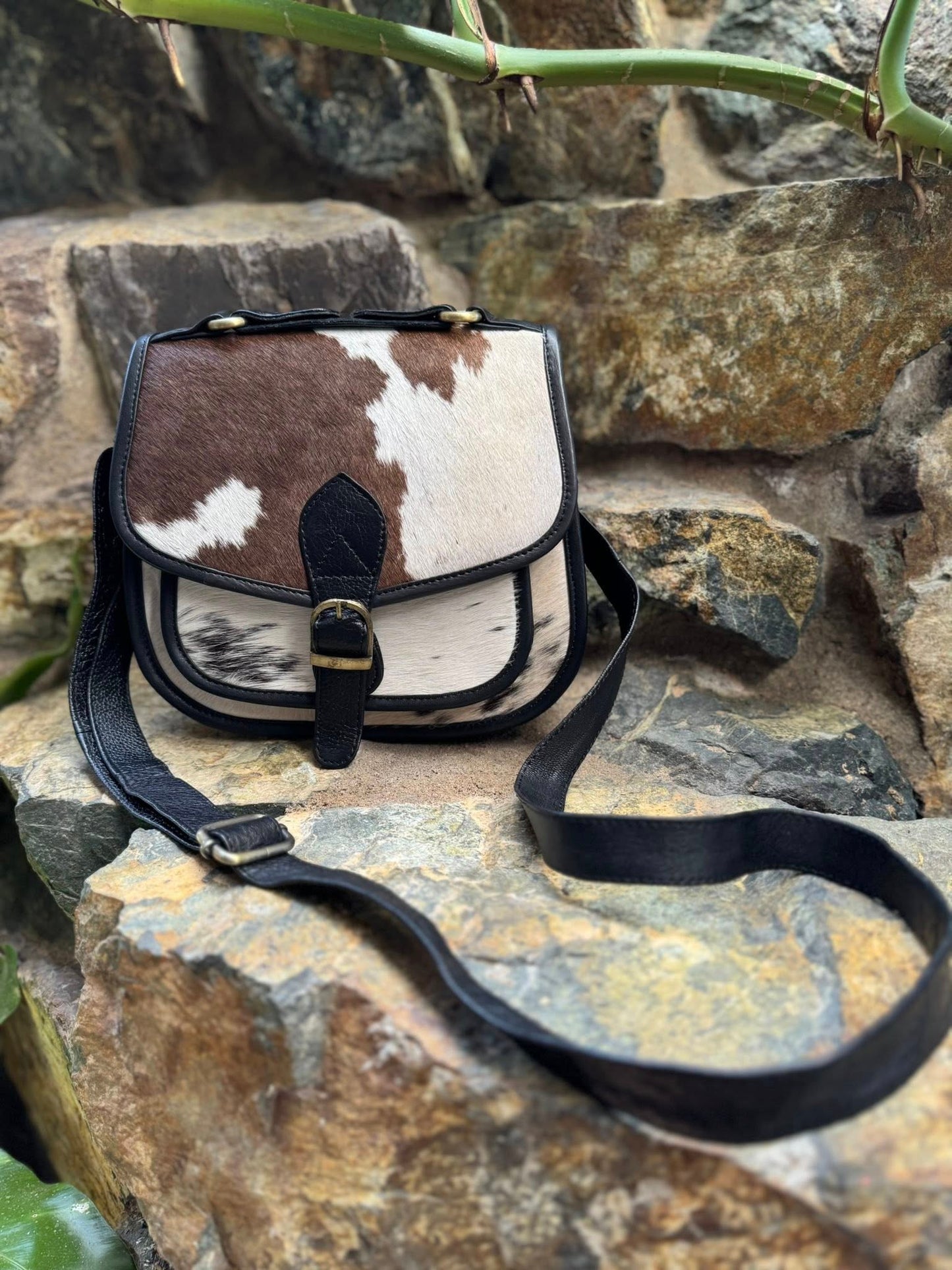 Small Brown & White Cowhide Leather Hand Bag