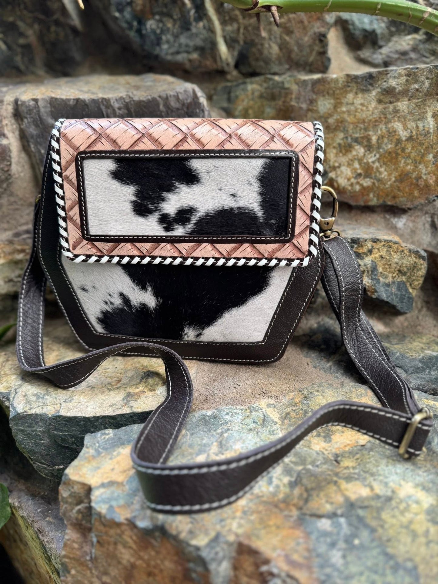 Medium Geometric Brown & White Cowhide and Tooled Leather Hand Bag